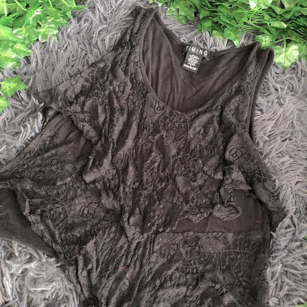 Ruffled lace tank top